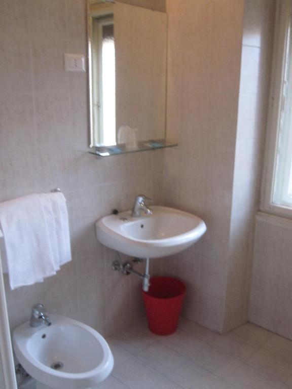 Hotel Brioni Trieste חדר תמונה